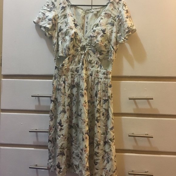American Eagle Floral Cut Out Dress - Picture 2 of 5